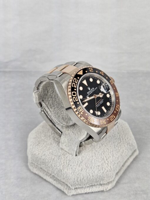 ROLEX GMT MASTER II STEEL/GOLD 126711CHMR - Image 2