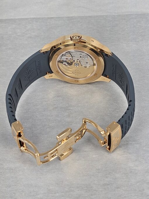 Patek Philippe Aquanaut Annual Calendar ROSE GOLD 5261R-001 - immagine 6