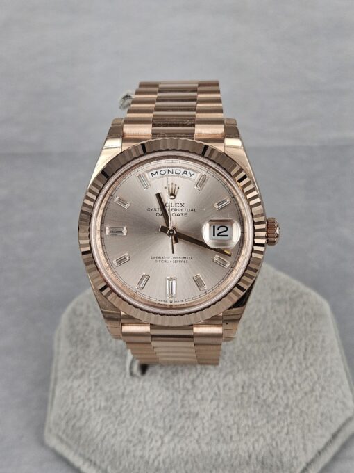 Rolex Day Date ROSE GOLD SUNDUST BAGUETTE DIAL 228235