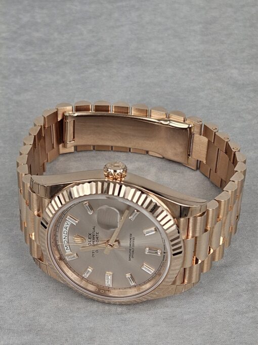 Rolex Day Date ROSE GOLD SUNDUST BAGUETTE DIAL 228235 - Image 5