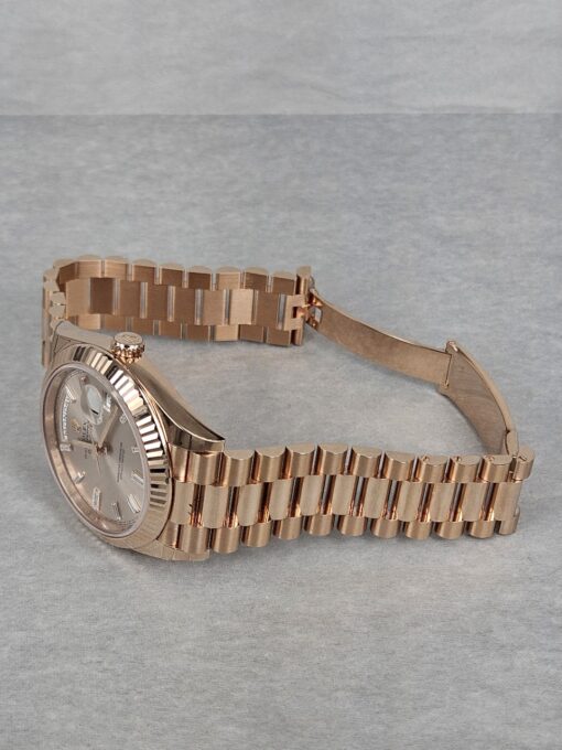 Rolex Day Date ROSE GOLD SUNDUST BAGUETTE DIAL 228235 - Image 7