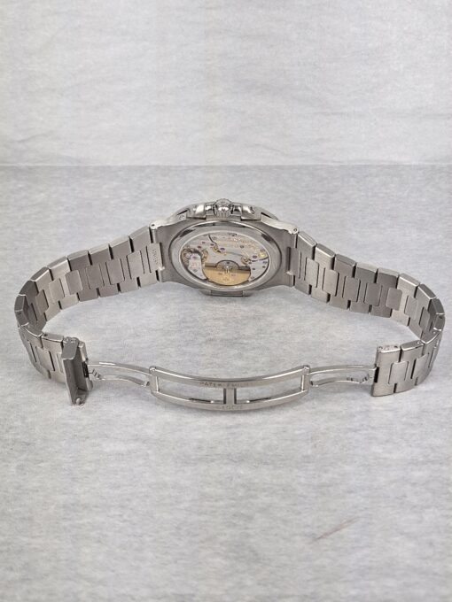 Patek Philippe Nautilus STAINLESS STEEL LIKE NEW 5712/1A-001 - Image 6