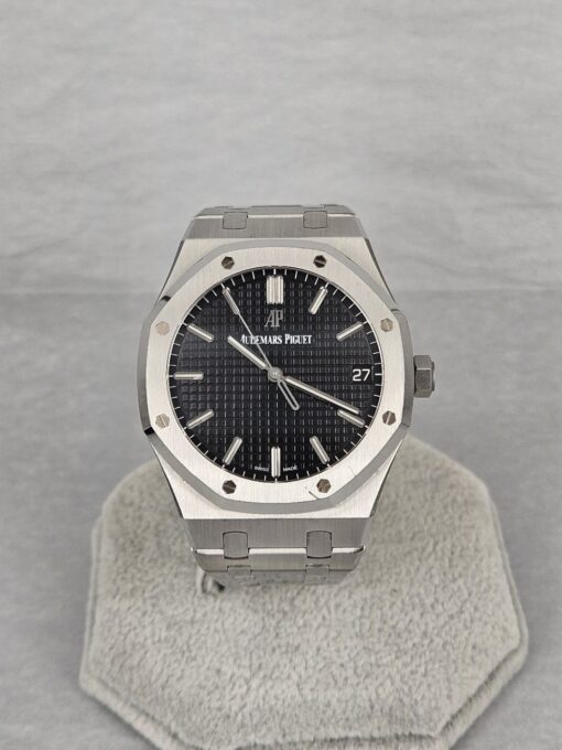 AUDEMARS PIGUET ROYAL OAK, STAINLESS STEEL, BLACK DIAL 15500ST