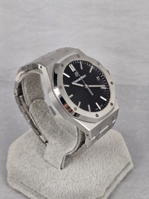 AUDEMARS PIGUET ROYAL OAK, STAINLESS STEEL, BLACK DIAL 15500ST - Image 2