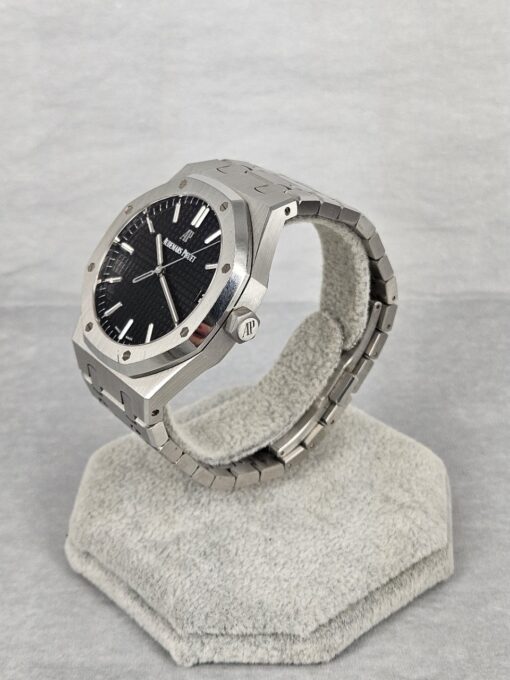 AUDEMARS PIGUET ROYAL OAK, STAINLESS STEEL, BLACK DIAL 15500ST - Image 3