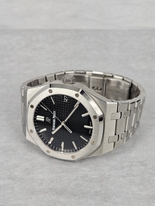 AUDEMARS PIGUET ROYAL OAK, STAINLESS STEEL, BLACK DIAL 15500ST - Image 7