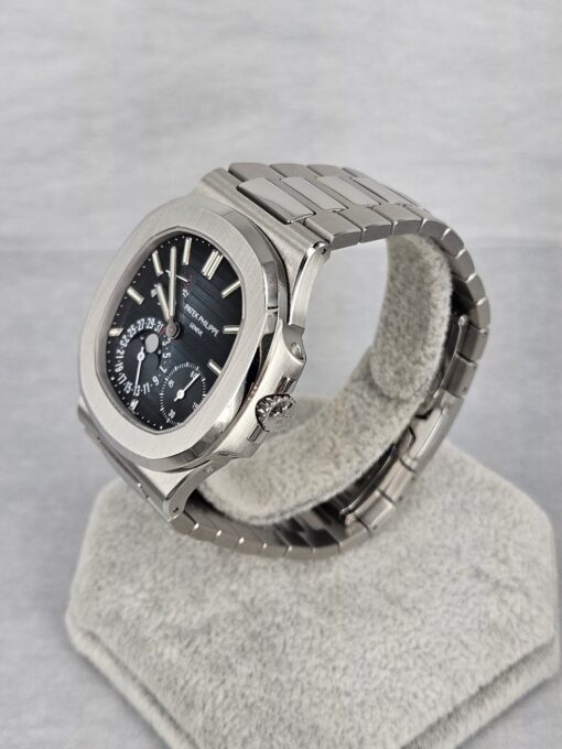 Patek Philippe Nautilus STAINLESS STEEL 5712/1A-001 NEW BUCKLE - Image 3
