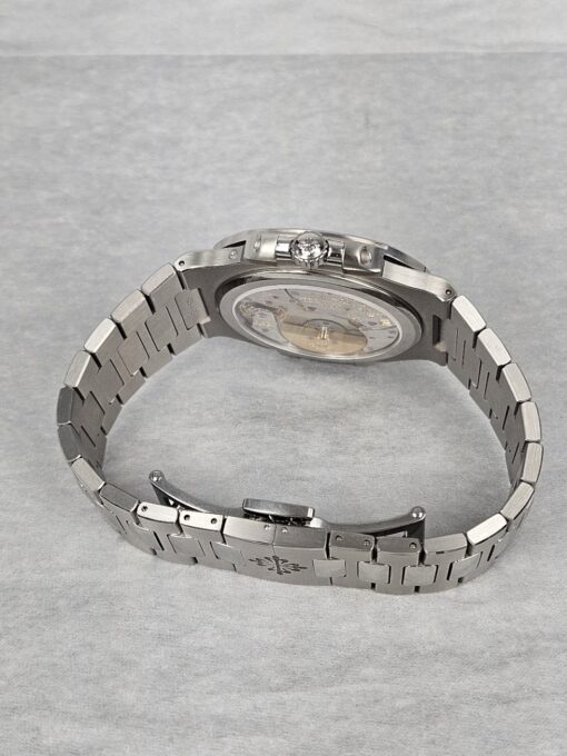 Patek Philippe Nautilus STAINLESS STEEL 5712/1A-001 NEW BUCKLE - Image 5