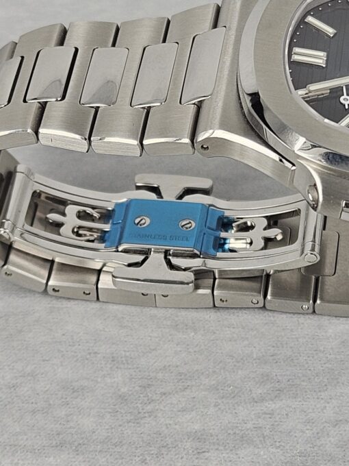 Patek Philippe Nautilus STAINLESS STEEL 5712/1A-001 NEW BUCKLE - Image 10