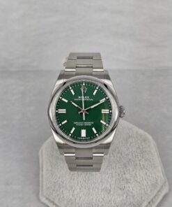 ROLEX OYSTER PERPETUAL 36 MM GREEN DIAL 126000