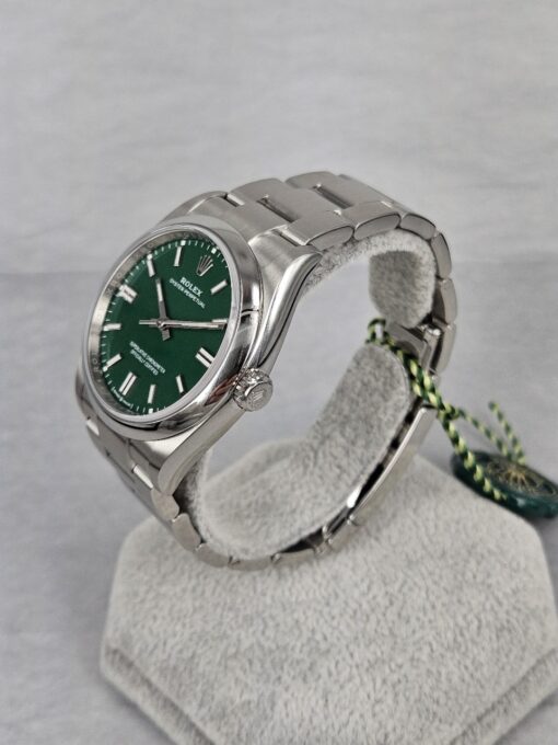 ROLEX OYSTER PERPETUAL 36 MM GREEN DIAL 126000 - Image 3