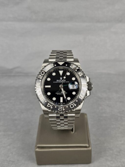 Rolex GMT MASTER II 126710GRNR JUBILEE