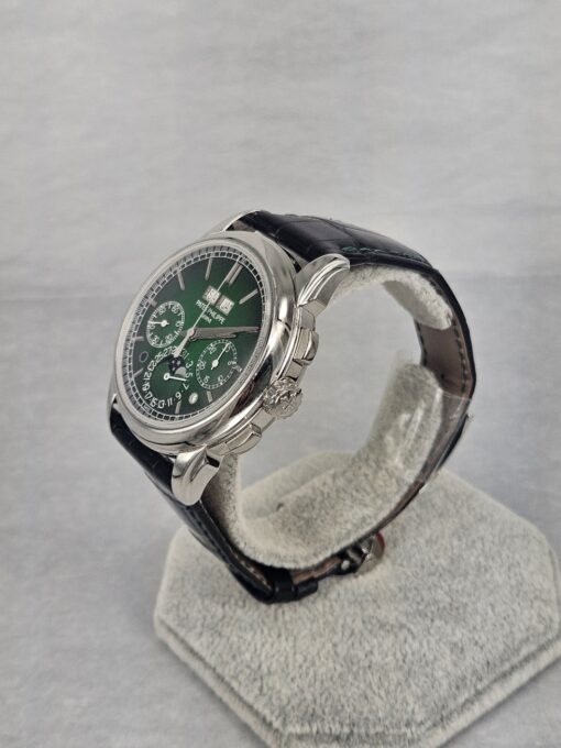 PATEK PHILIPPE Perpetual Calendar Chronograph GREEN DIAL PLATINUM 5270P-014 - Image 3